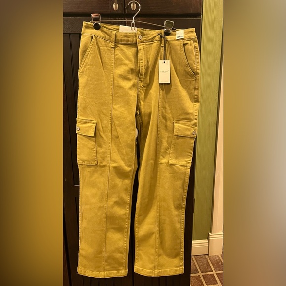 NWT Judy Blue Cargo Pants Sz 15/32 Matcha green - Picture 2 of 12